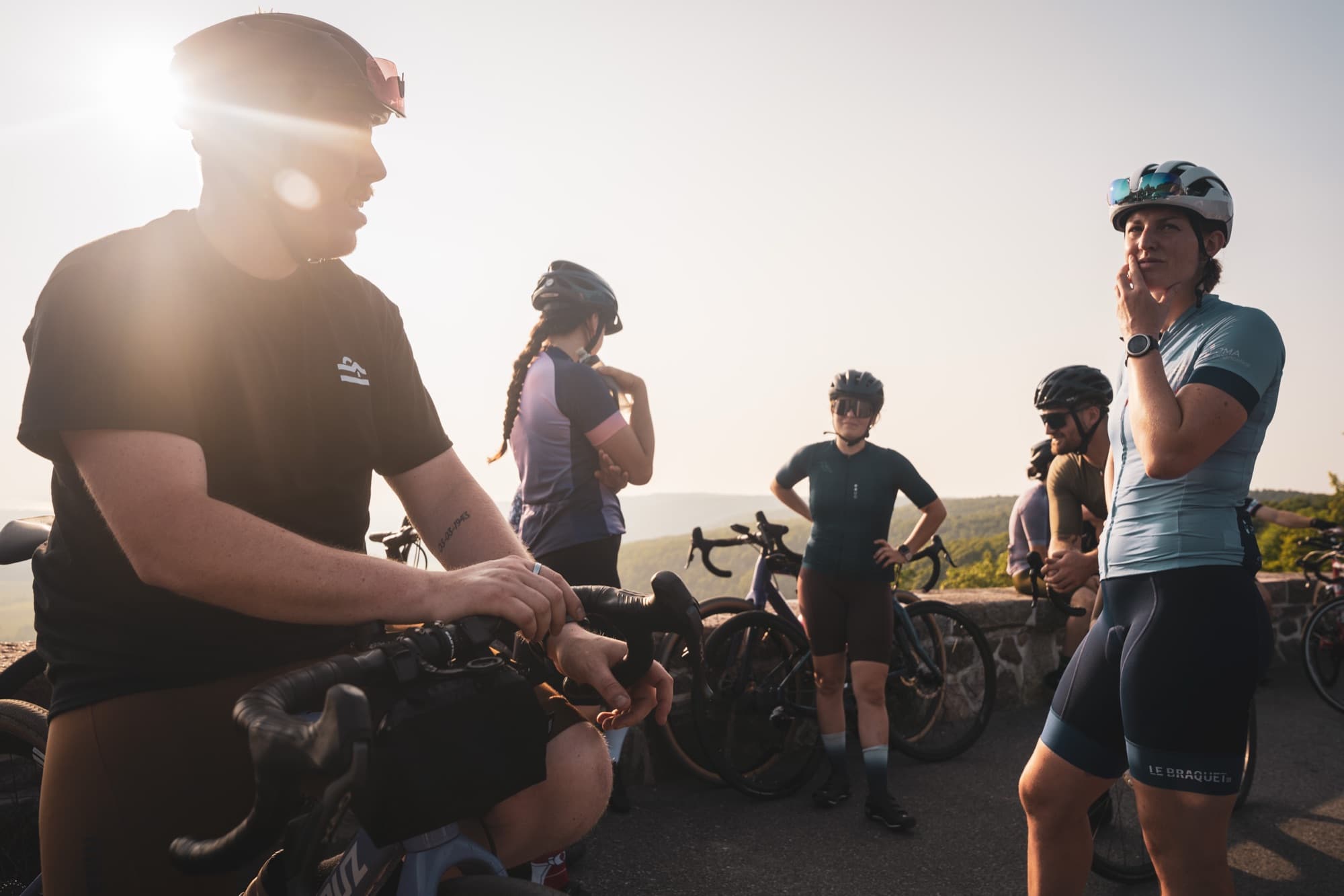 Sunrise regroup at the lookout