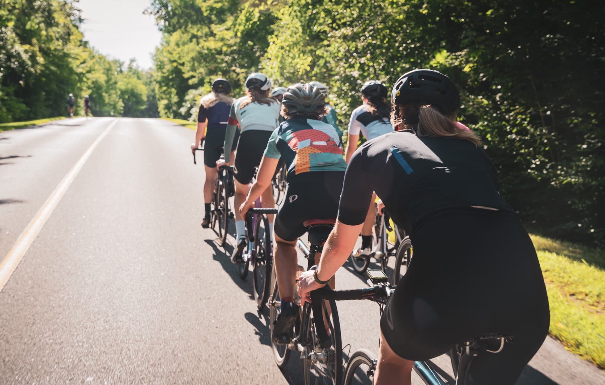 Group Riding 101: Etiquette, Hand Signals, and How to Ride in a Paceline